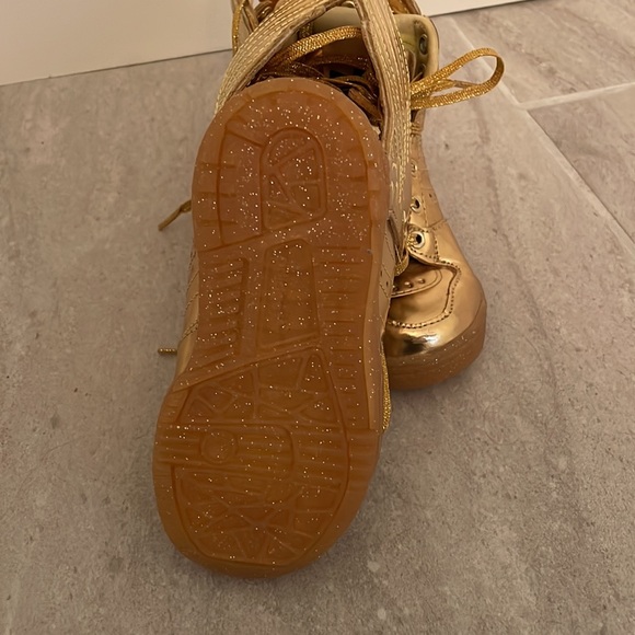 Adidas Jeremy Scott runners, toddler size 6. Great condition. - Picture 3 of 6